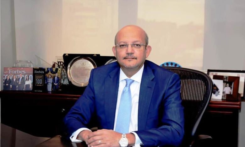 حسين رفاعى رئيس بنك قناة السويس