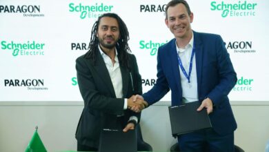 «شنايدر إلكتريك» توقع اتفاقية تعاون مع «باراجون للتطوير» لتعزيز الاستدامة في قطاع المباني الإدارية