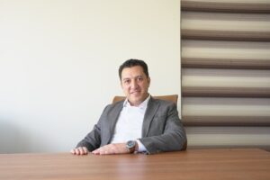 محمد حمدي السيسي رئيس مجلس إدارة شركة سيمفوني للتطوير العقاري