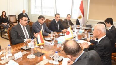 وزير الإسكان يبحث مع السفير الياباني تعزيز التعاون في مشروعات المياه والبنية التحتية