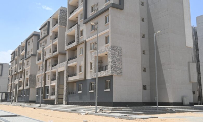 وزير الإسكان: تنفيذ 3972 وحدة سكنية وتطوير المناطق الصناعية بالعاشر من رمضان