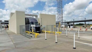 خبراء دوليون: فوضى التشريعات تعزز انتشار السوق السوداء والتجارة غير المشروعة