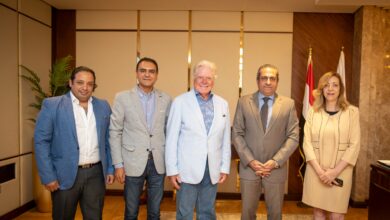 «حسين فهمي» يتعاون مع «العاصمة الإدارية» لإنتاج محتوى يوثق الهوية الثقافية لمصر