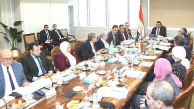 وزير الإسكان يبحث تسهيل الاستثمار السياحي وتنفيذ مشروعات فندقية بمعايير عالمية