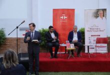 معهد ثربانتس بالقاهرة يحيي الذكرى الأولى لرحيل ماريو بارجاس يوسا بحضور أدباء ودبلوماسيين