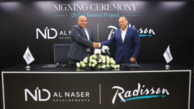 توقيع اتفاقية الشراكة الاستراتيجية بين شركة الناصر للتطوير العقاري ومجموعة Radisson لإدارة الجزء الفندقي بأحدث مشروعات الشركة في العاصمة الإدارية الجديدة.