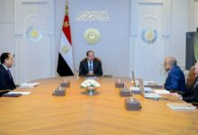 الرئيس السيسي يتحرك لتعظيم عوائد الثروات الطبيعية.. توطين صناعات الرمال السوداء في المقدمة